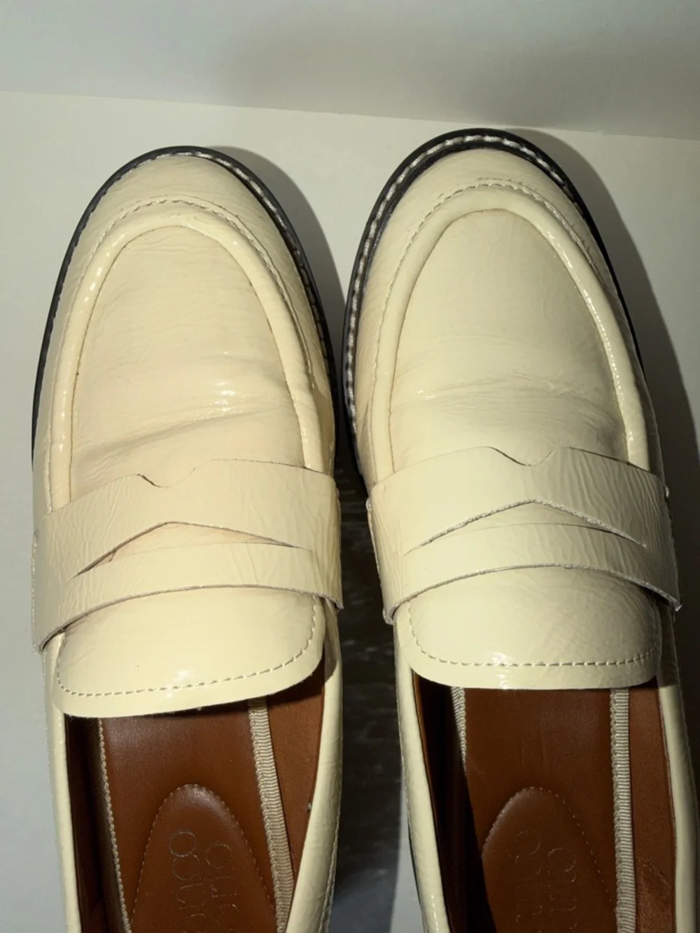 Franco Sarto Balin Lug Sole Loafers Putty Cream Ivory Patent Penny Loafer 7W